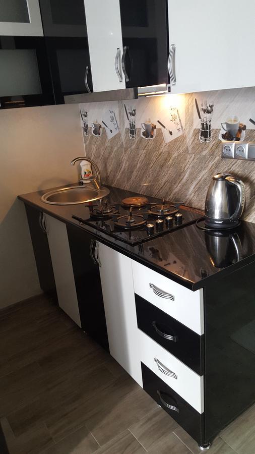 Roini Apartment Батуми Экстерьер фото