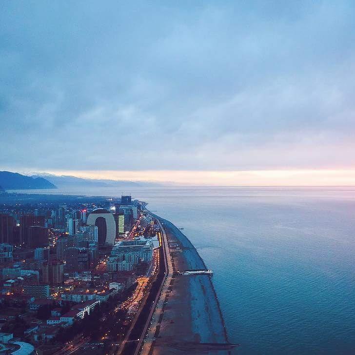 Roini Apartment Батуми Экстерьер фото